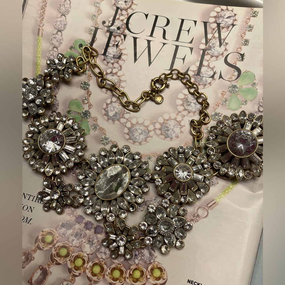 Elegant Gold and Silver Statement Necklace